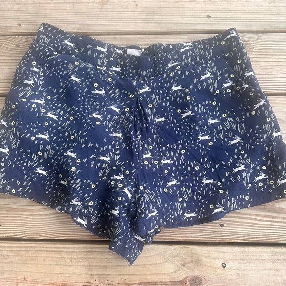 Disney women's Lauren Conrad blue rabbit print lined shorts size L - Picture 1 of 10